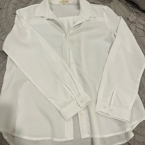 Anthropologie Cloth and Stone White button down. Size medium.